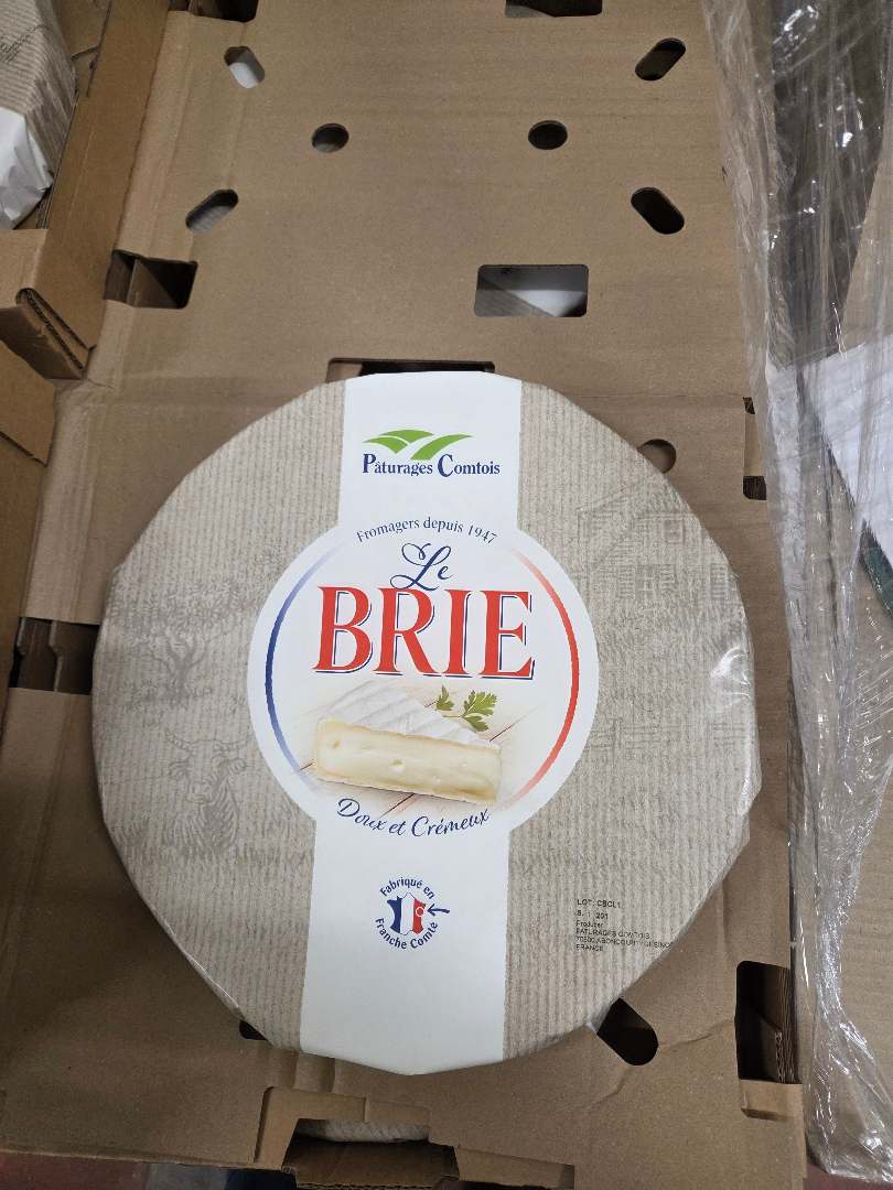 被召回的 Paturages Comtois BRIE 奶酪包装